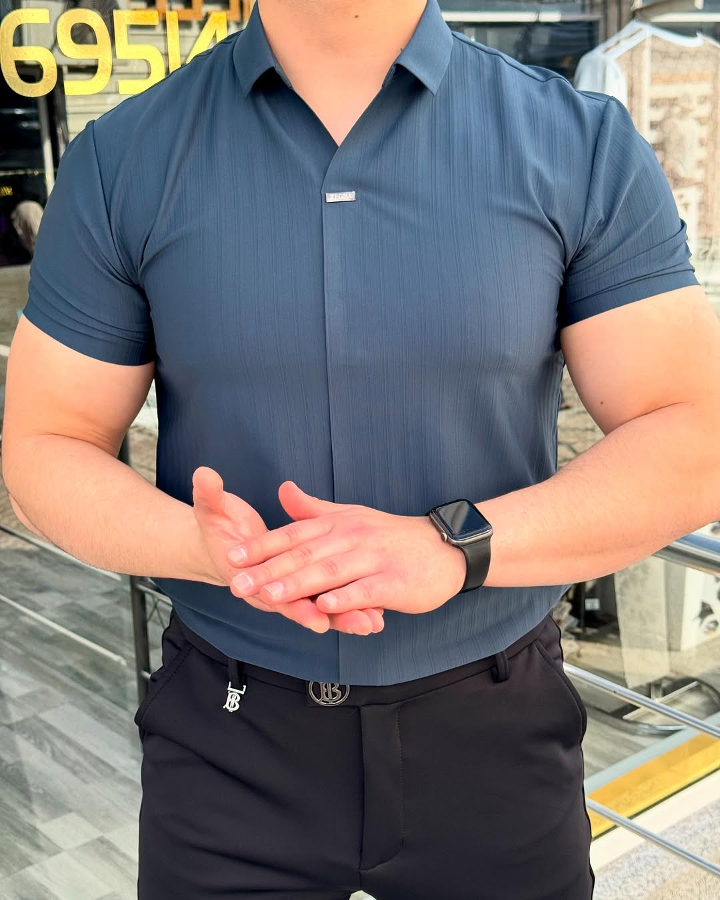 Men's light luxury T-shir