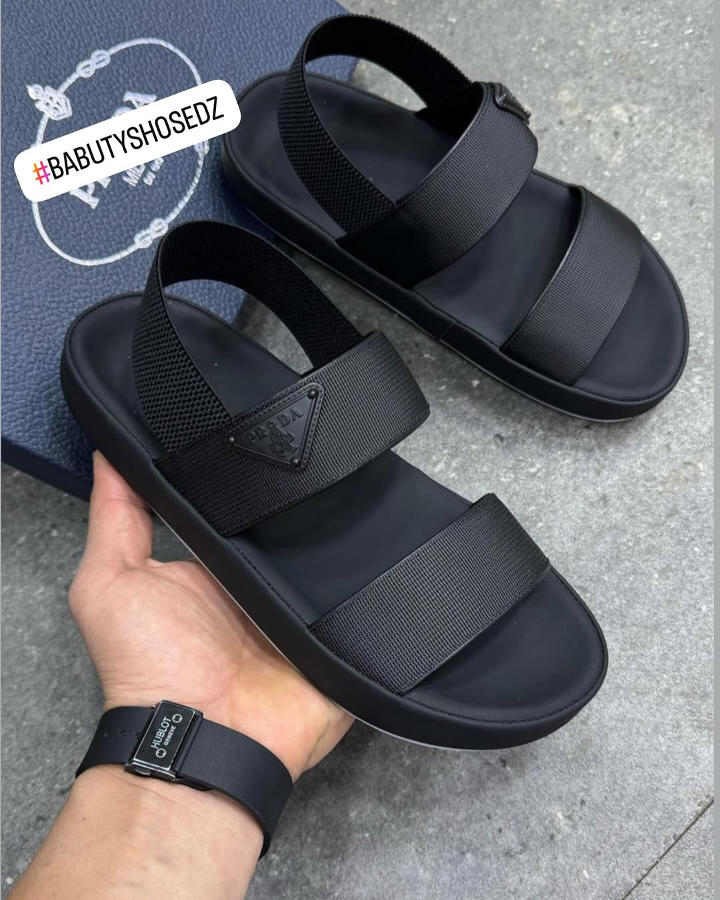 Summer Thick Bottom Breathable Flip Flops