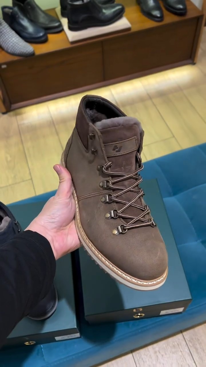 Men's Classic Chelsea Boots