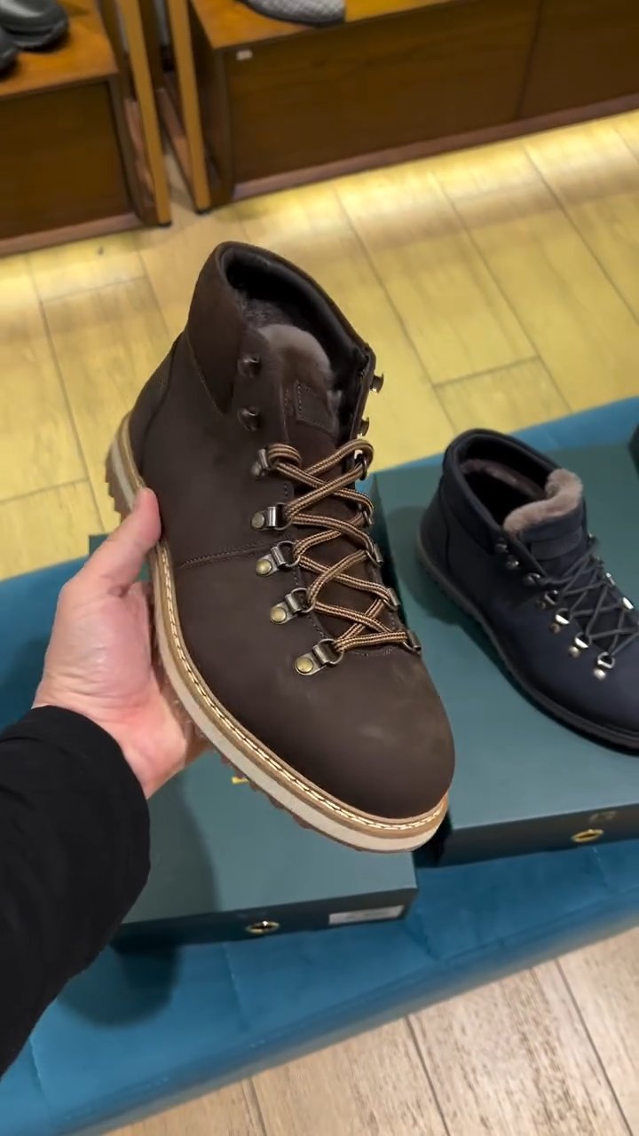 Men's Classic Chelsea Boots
