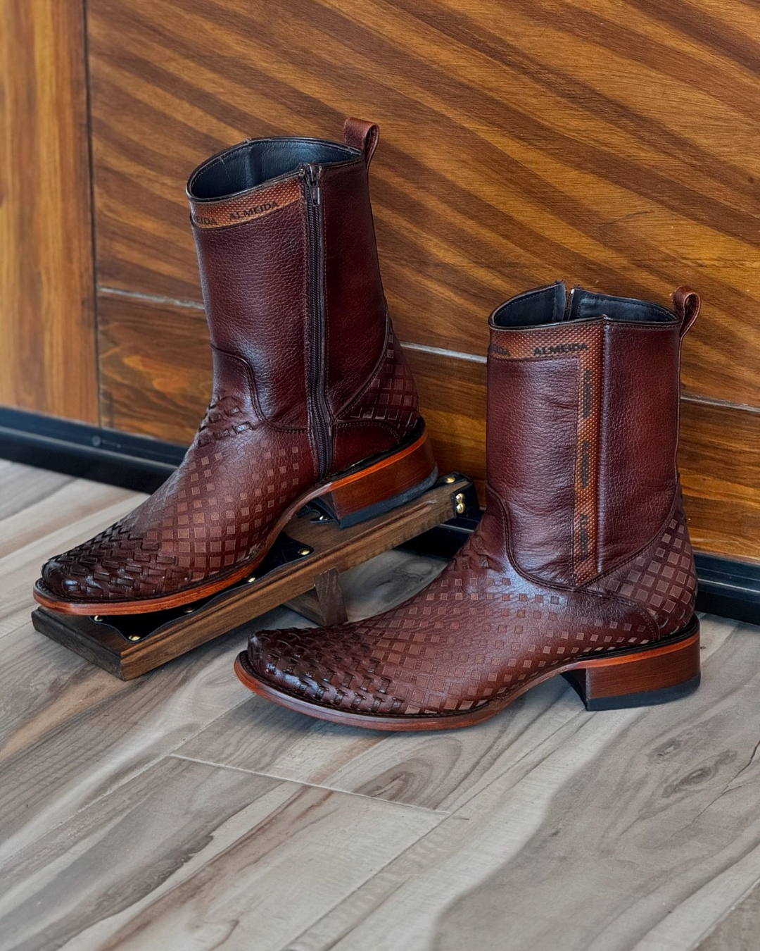 Burgundy Cowboy Boots With Zipper