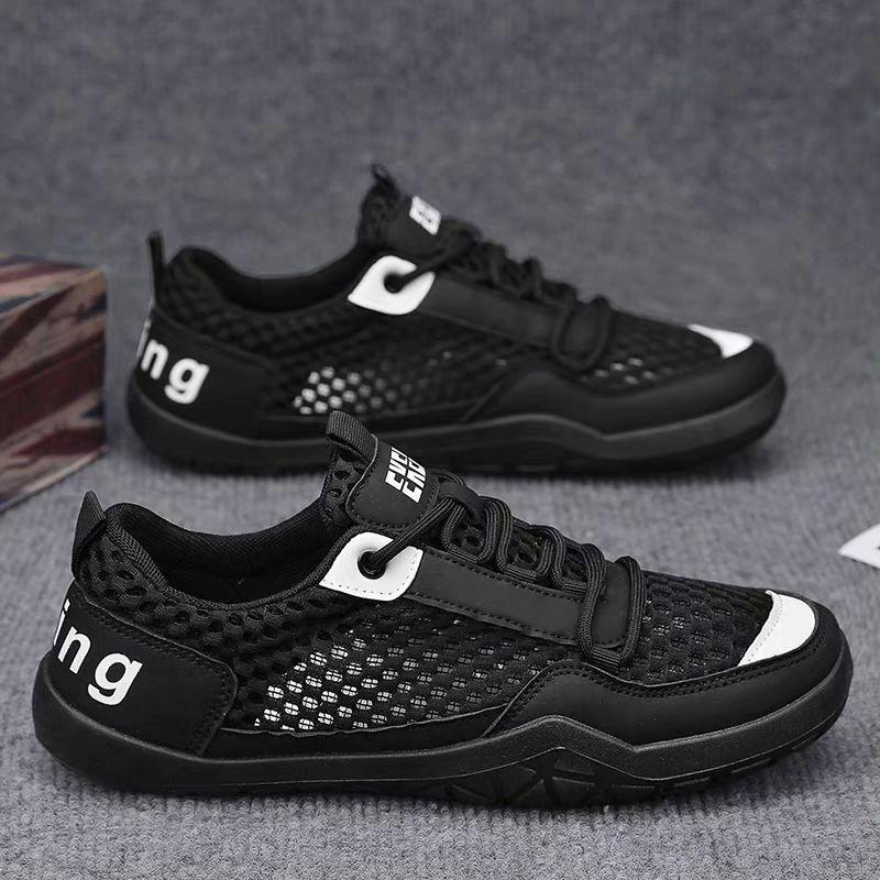 Large Mesh Breathable Lightweight Running Shoes