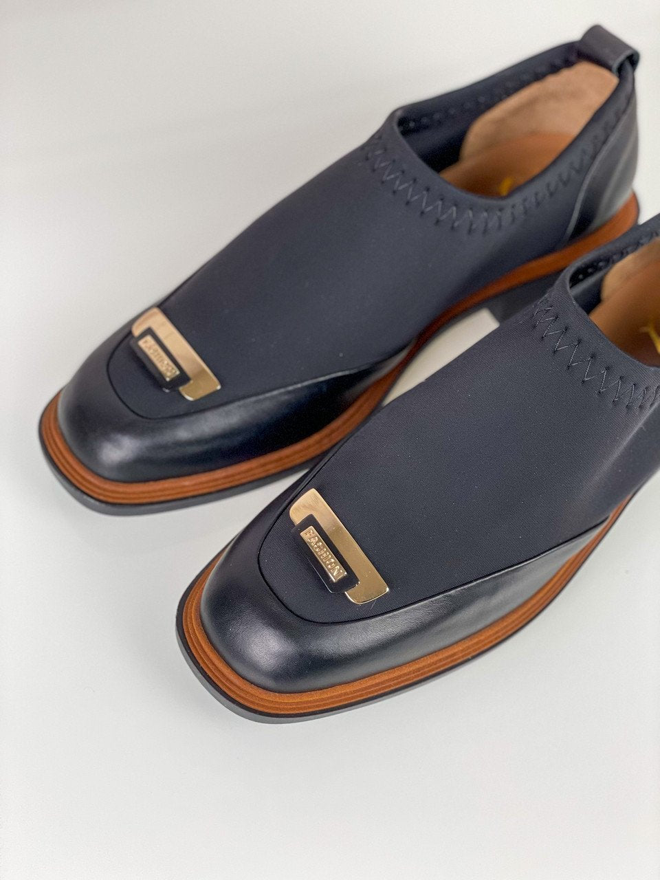 Black Stretch Leather Shoes in Aquamarine