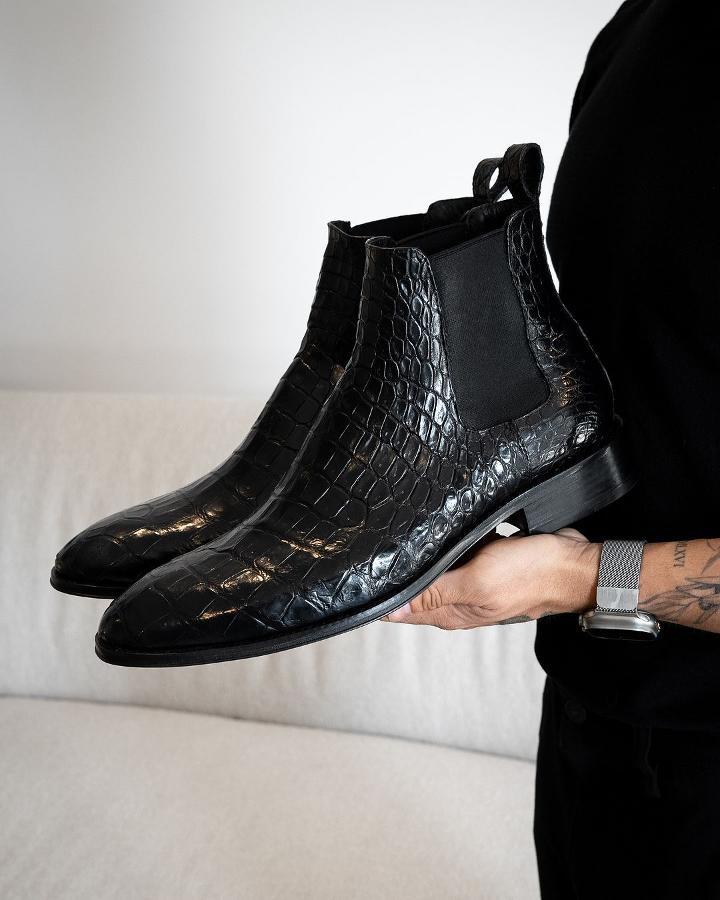 Luxurious Black Leather Boots