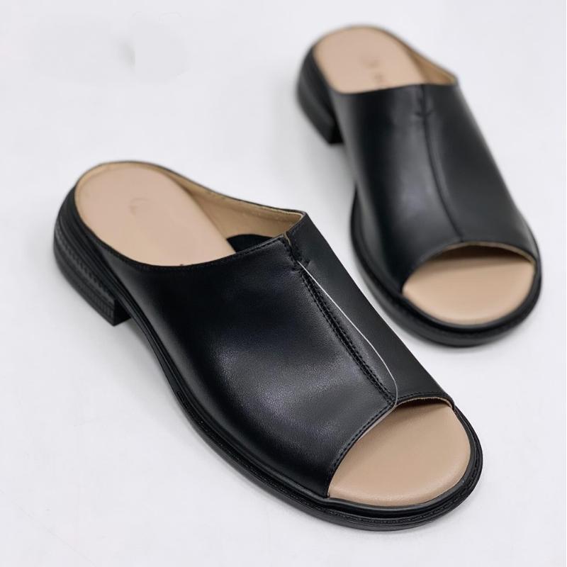 The Classic Chic Flat Slippers